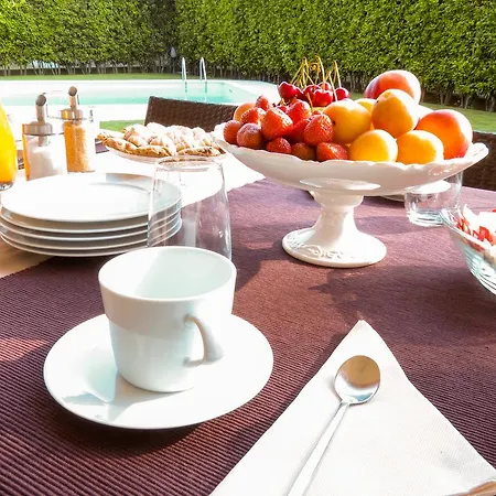 Gledizia Bed & Breakfast 3*