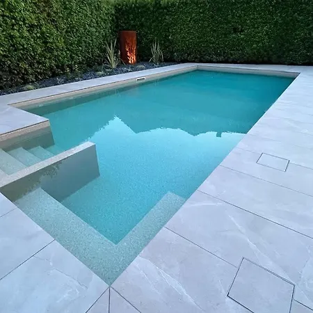 Frühstückspension Gledizia 3*